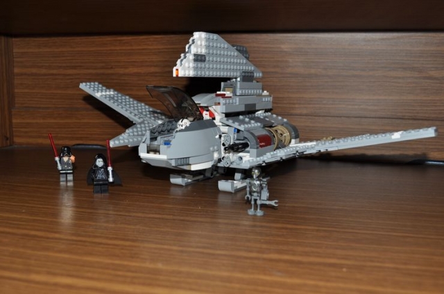 Emperor_Shuttle_8096_1