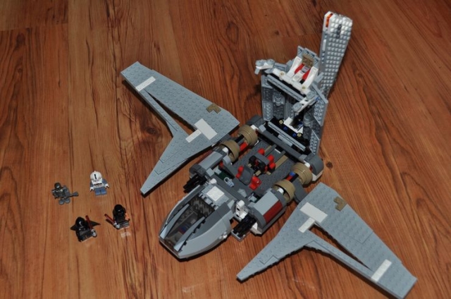 Emperor_Shuttle_8096_2